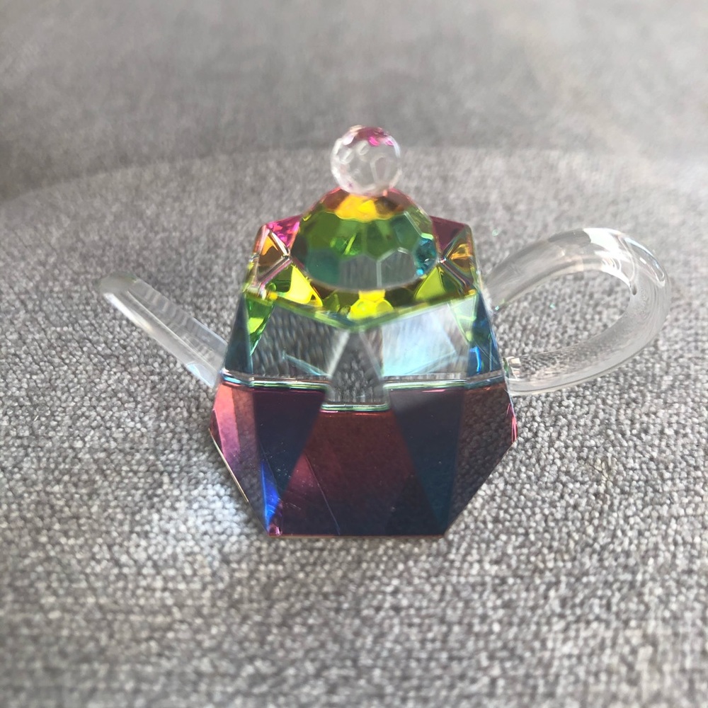 Holographic teapot tiny glass crystal keepsake display